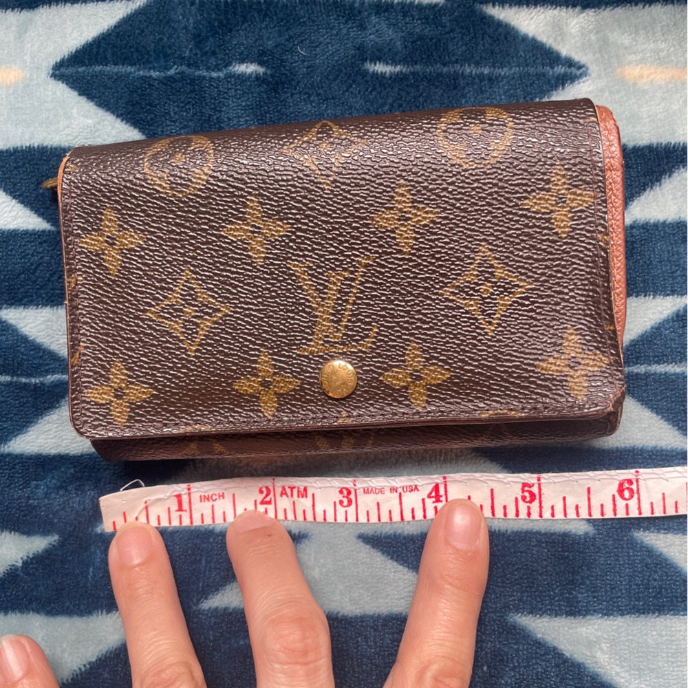 Louis Vuitton Brown Monogram Snap Key & Card Holder with Gold Hardware
